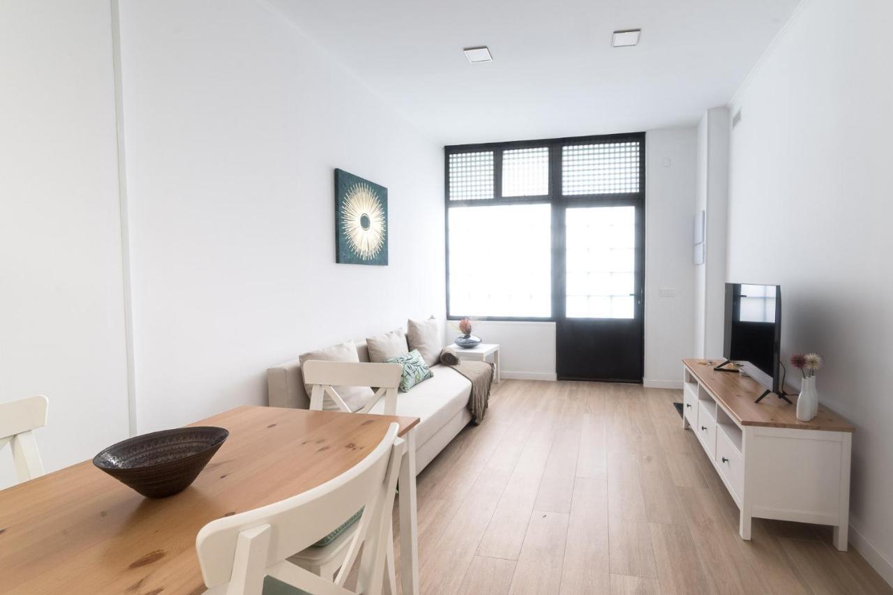 Moonkey - Apto. Albeniz, Con Acogedor Patio Alicante Eksteriør billede