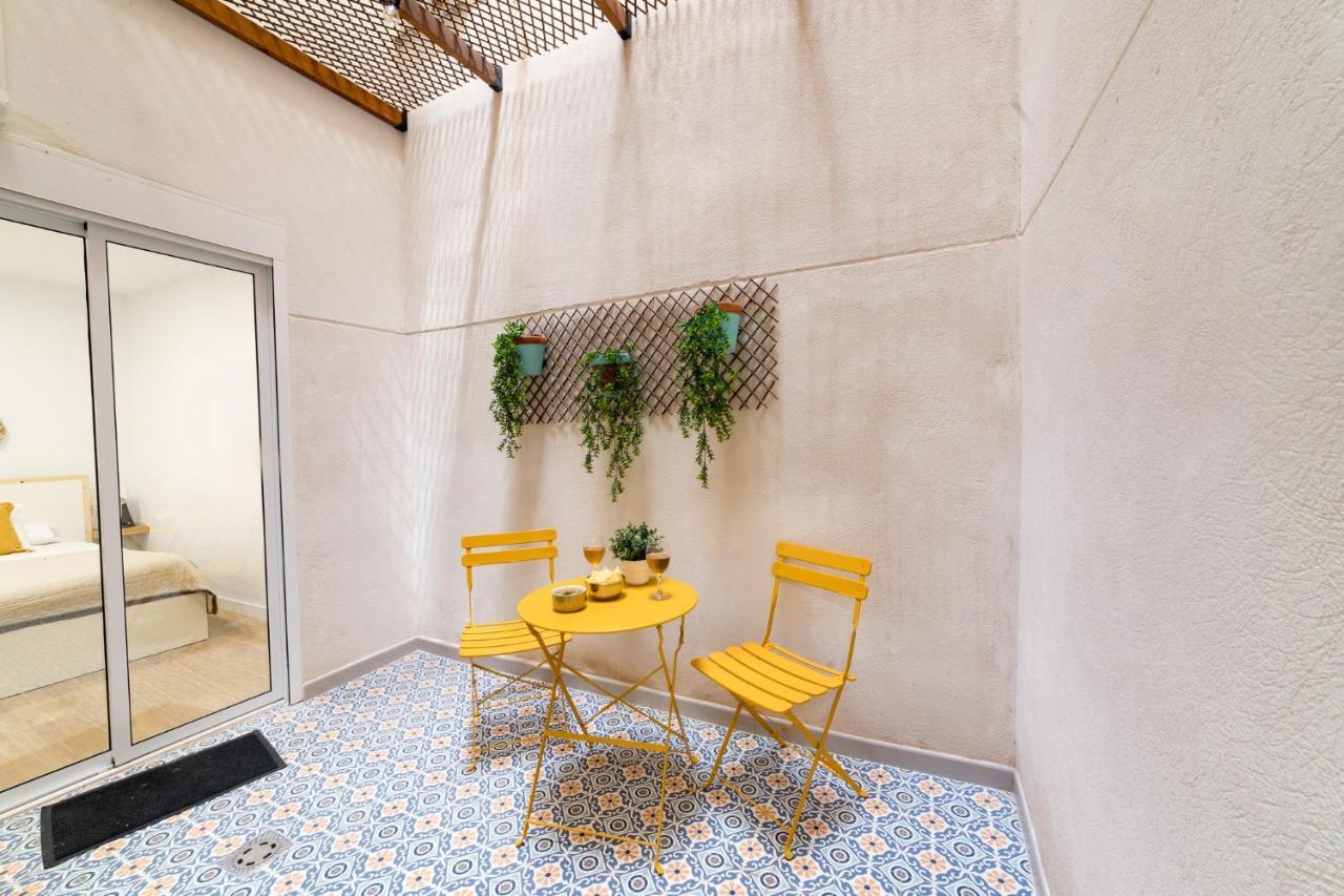 Moonkey - Apto. Albeniz, Con Acogedor Patio Alicante Eksteriør billede