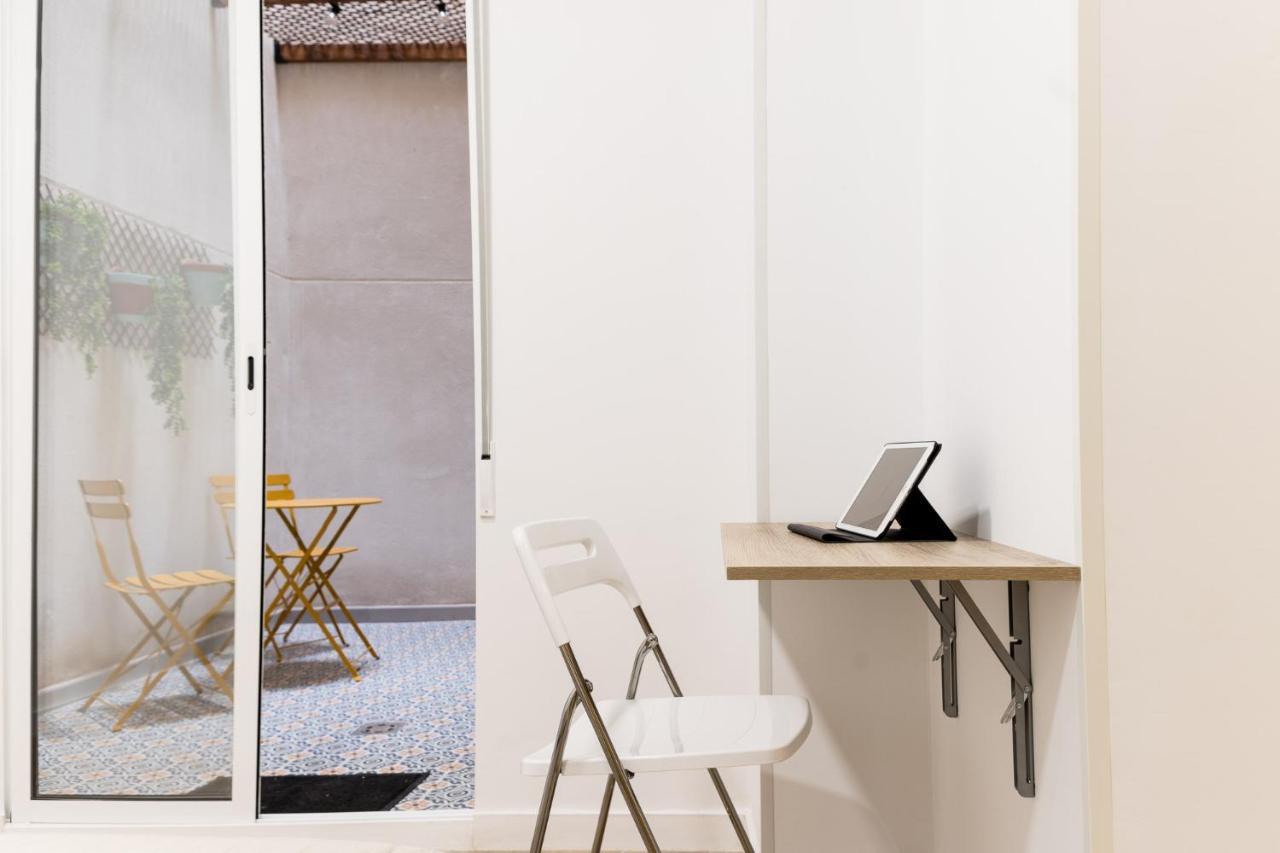 Moonkey - Apto. Albeniz, Con Acogedor Patio Alicante Eksteriør billede